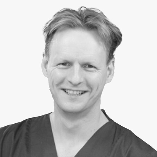 [Translate to Deutsch (Österreich):] Portraitbild des Referenten in schwarz-weiß, Dr. Walter