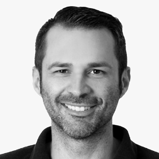 [Translate to Deutsch (Österreich):] Portraitbild des Referenten in schwarz-weiß, Zeljko Troselj