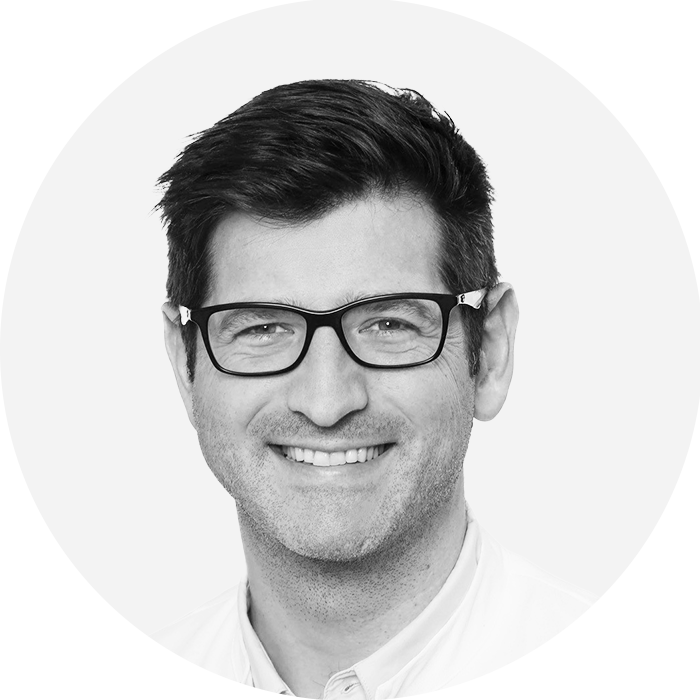 Fortbildung mit Referent Dr. Rothamel | Camlog Veranstaltungen Portraitbild des Referenten in schwarz-weiß, Dr. Rothamel